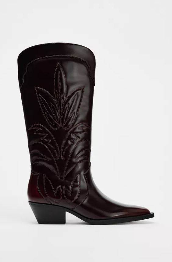 IZVEZENE ČIZME KAUBOJSKOG STILA/ ZARA/ 59,95 EUR