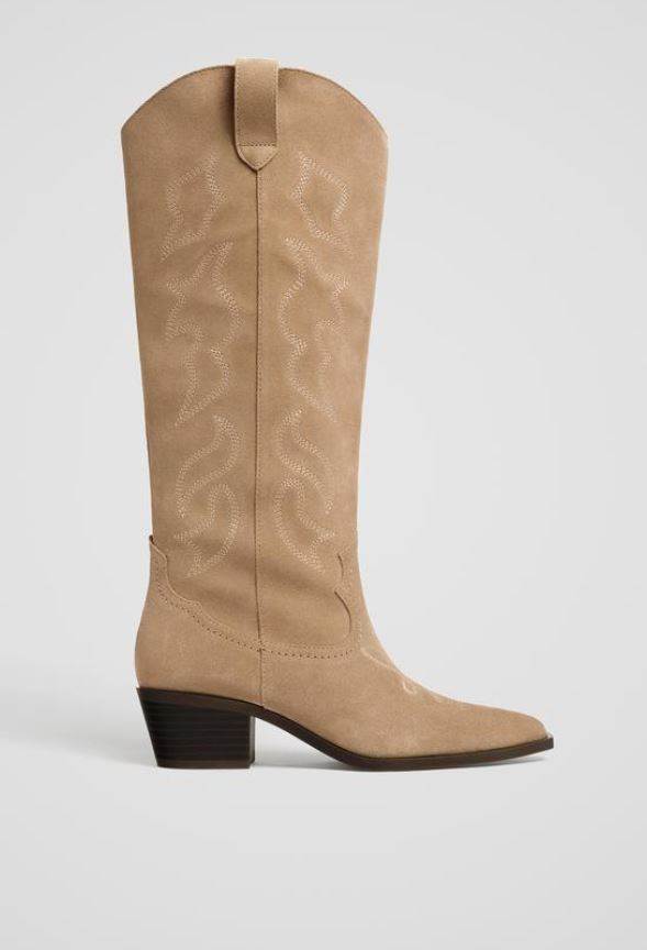 Kožne čizme kaubojskog stila/ Stradivarius/ 69,99 EUR