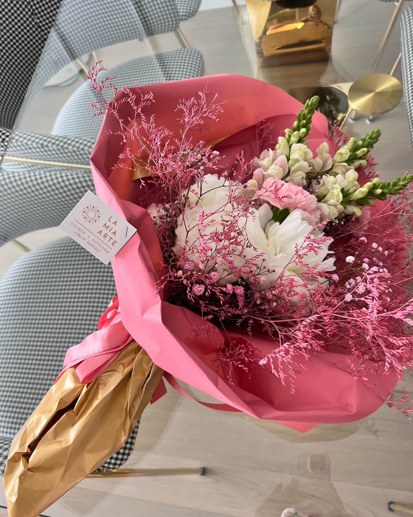 Šokantna objava Katarine Baban, koja nakon prekida s dečkom prodaje stan