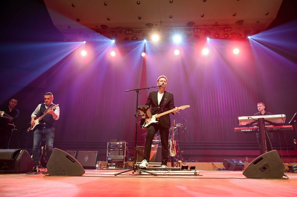 Dzenan Loncarevic - Lisinski_RG (89).jpg