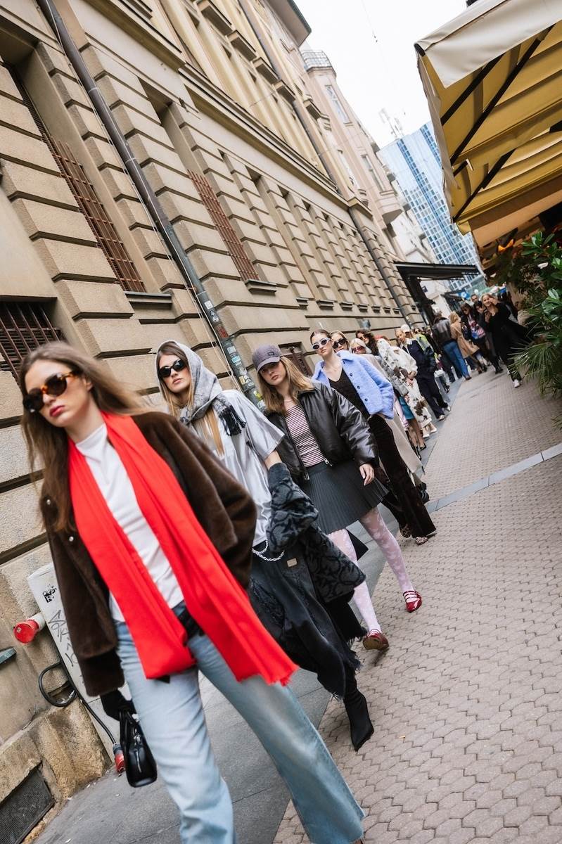 Modna revija na tračnicama9.jpg