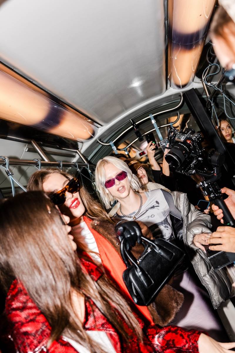 Modna revija na tračnicama11.jpg