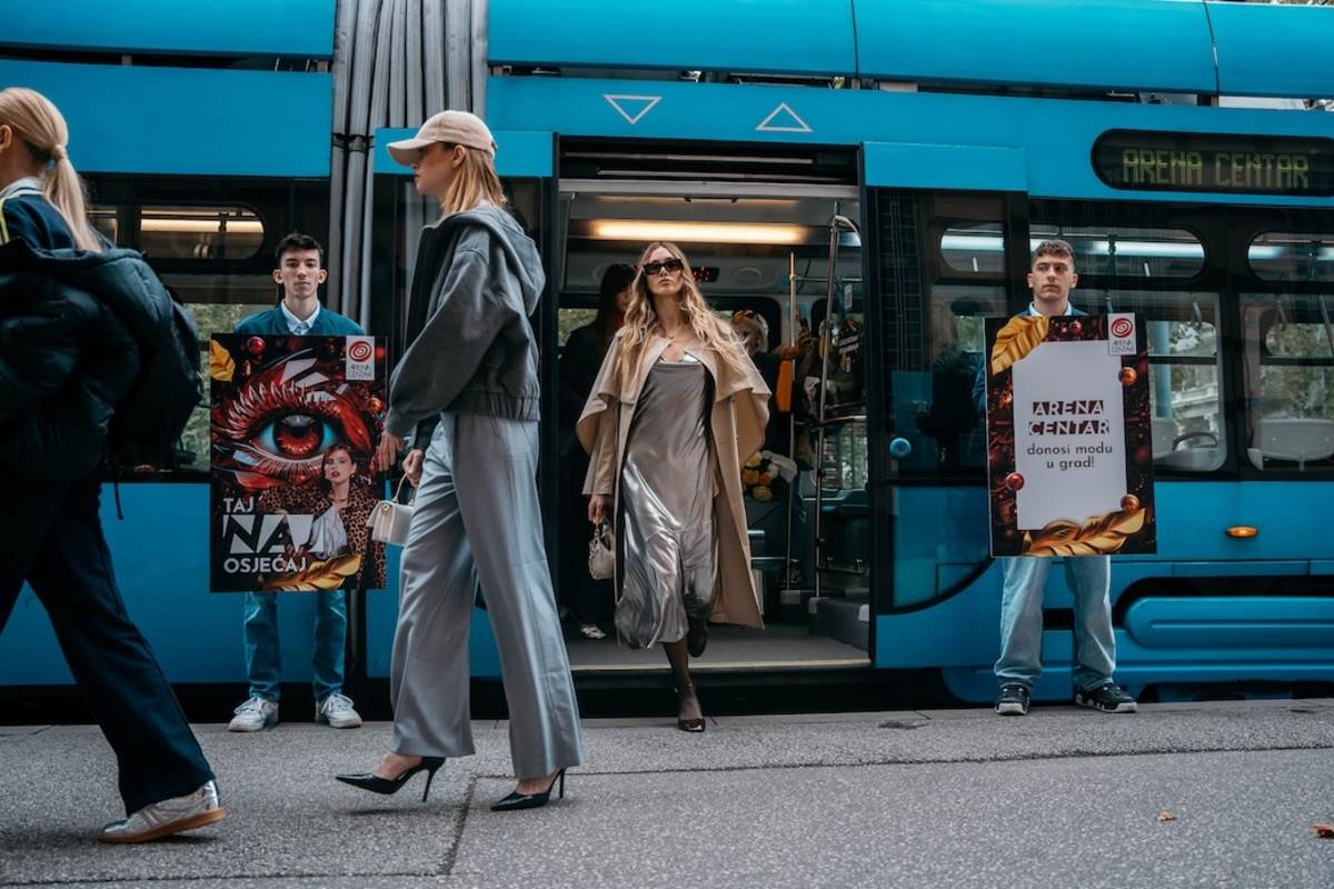 Modna revija na tračnicama25.jpg