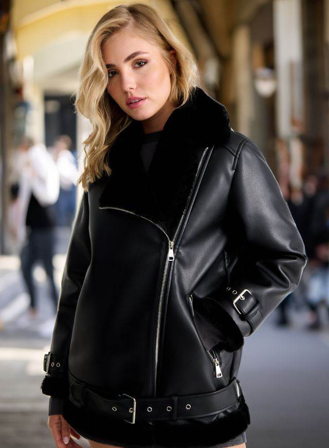 Jakna s umjetnim krznom/ Sinsay/ 39,99 EUR