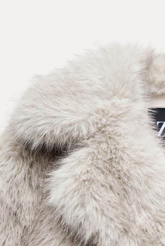 JAKNA OD UMJETNOG KRZNA ZW COLLECTION/ ZARA/ 89,95 EUR