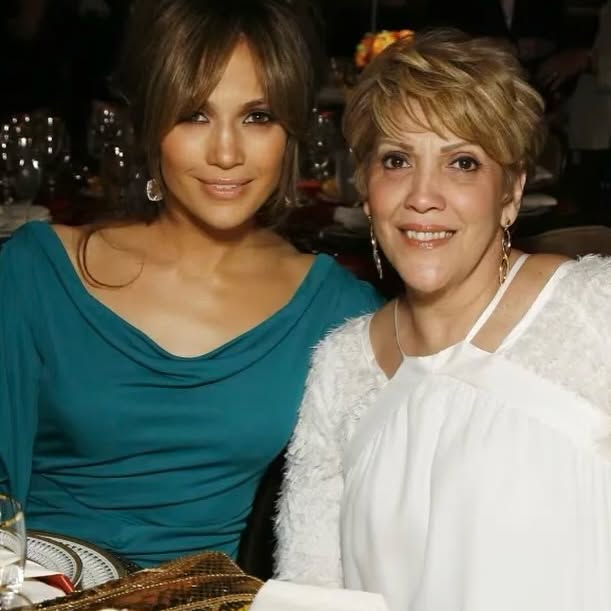 Jennifer Lopez i mama
