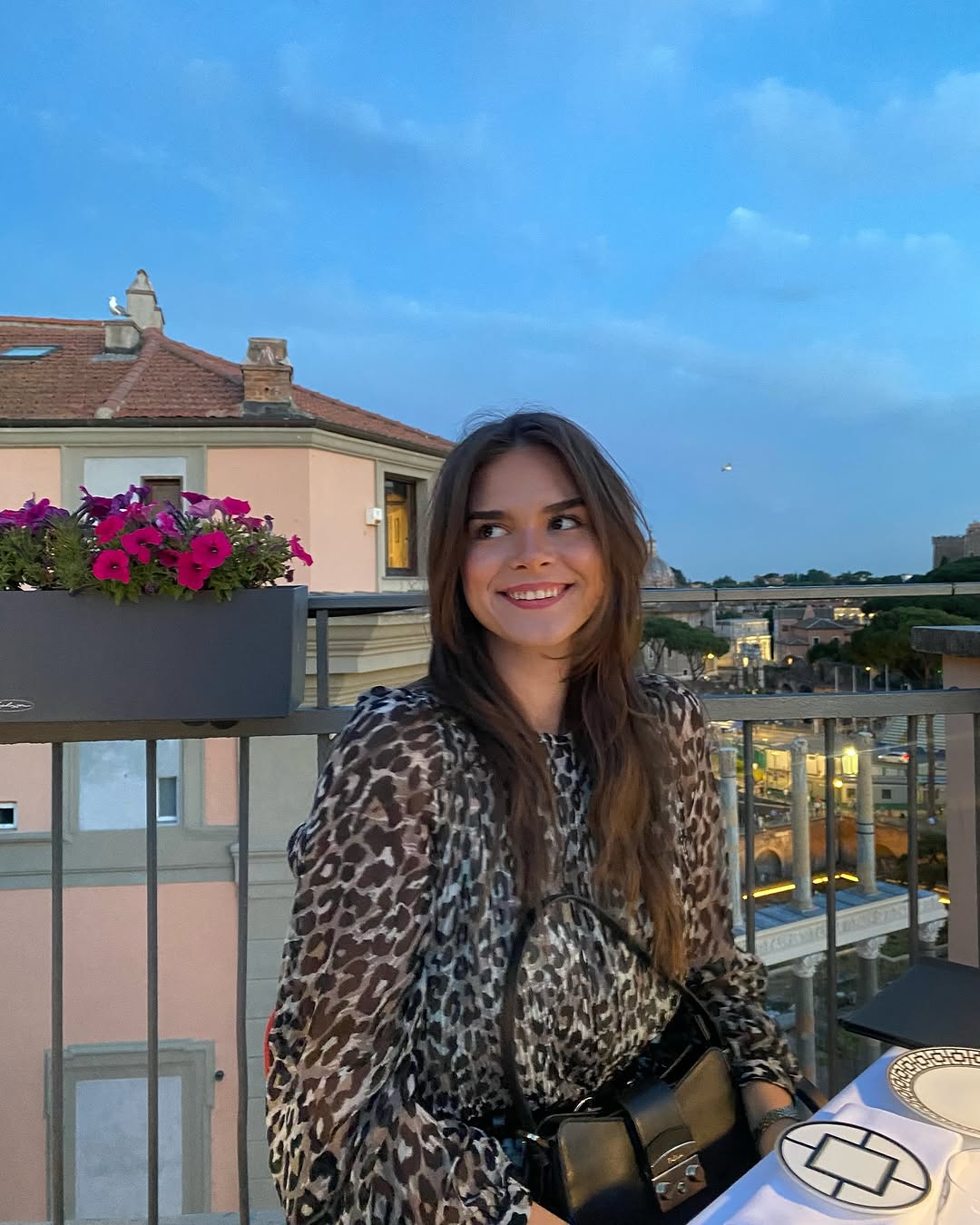 Snapinsta.app_448164501_18320449396176173_8835274537704670243_n_1080.jpg