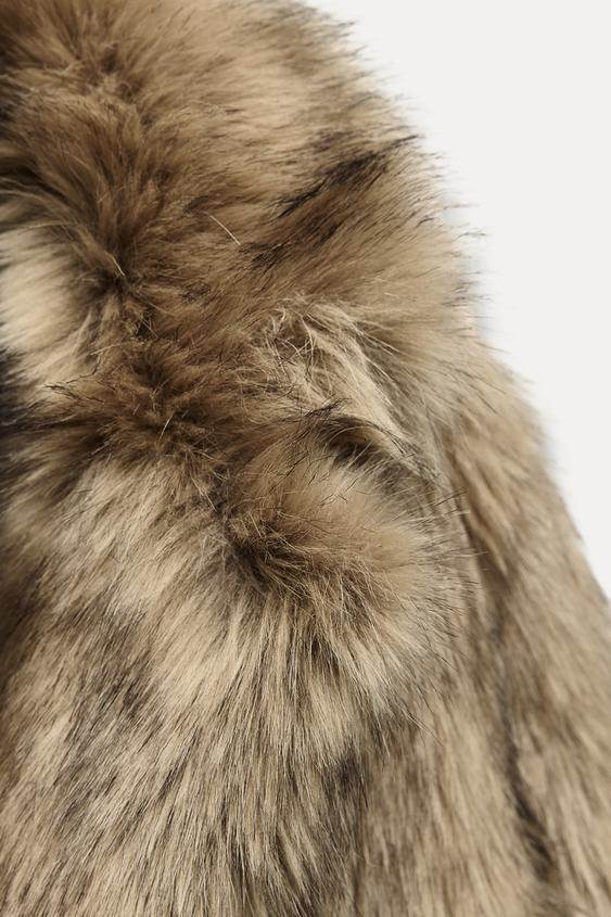 EXTRA-LONG FAUX FUR COAT/ ZARA/ 39,99 EUR