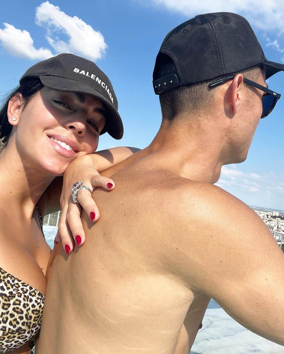 Georgina Rodriguez na naslovnici španjolskog Ellea