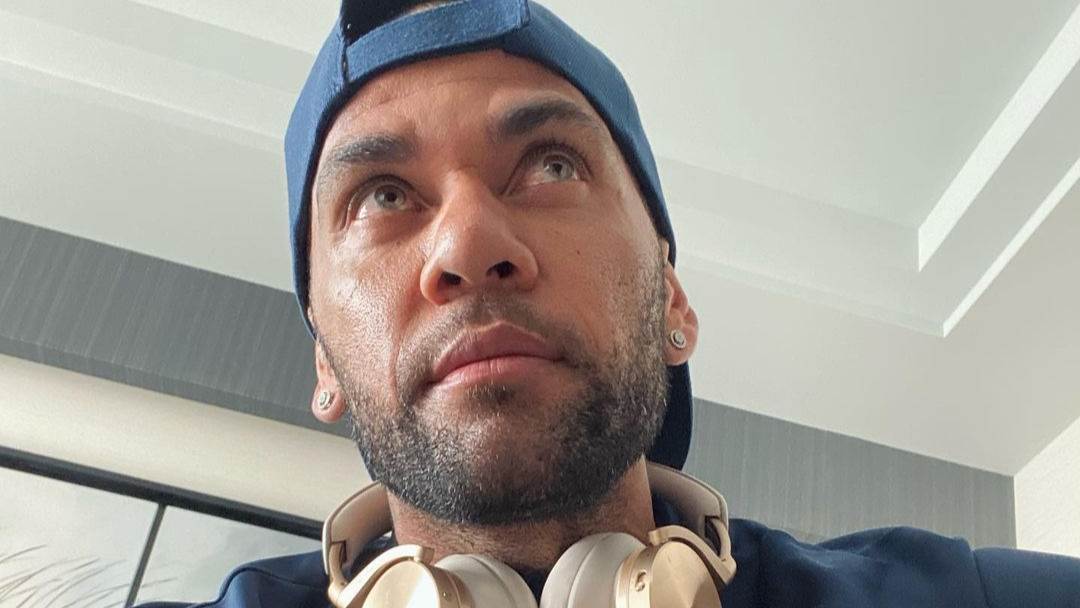 Dani Alves se oglasio nakon izlaska iz zatvora