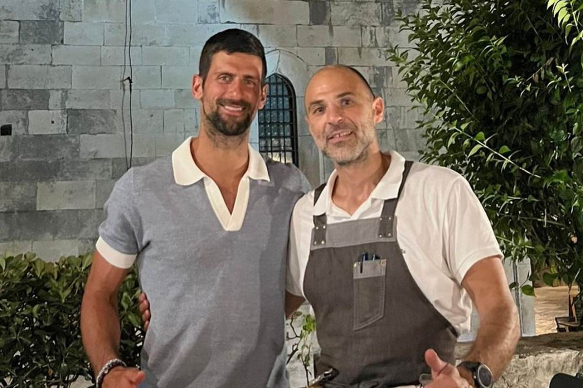 Djevojka prodala reket Novaka Ðokovica za 100 tisuca dolara