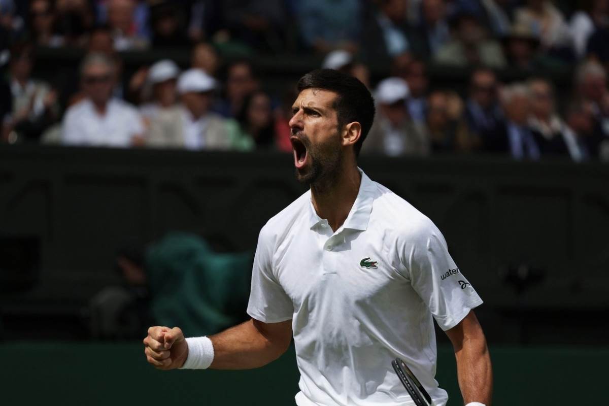 Djevojka prodala reket Novaka Ðokovica za 100 tisuca dolara