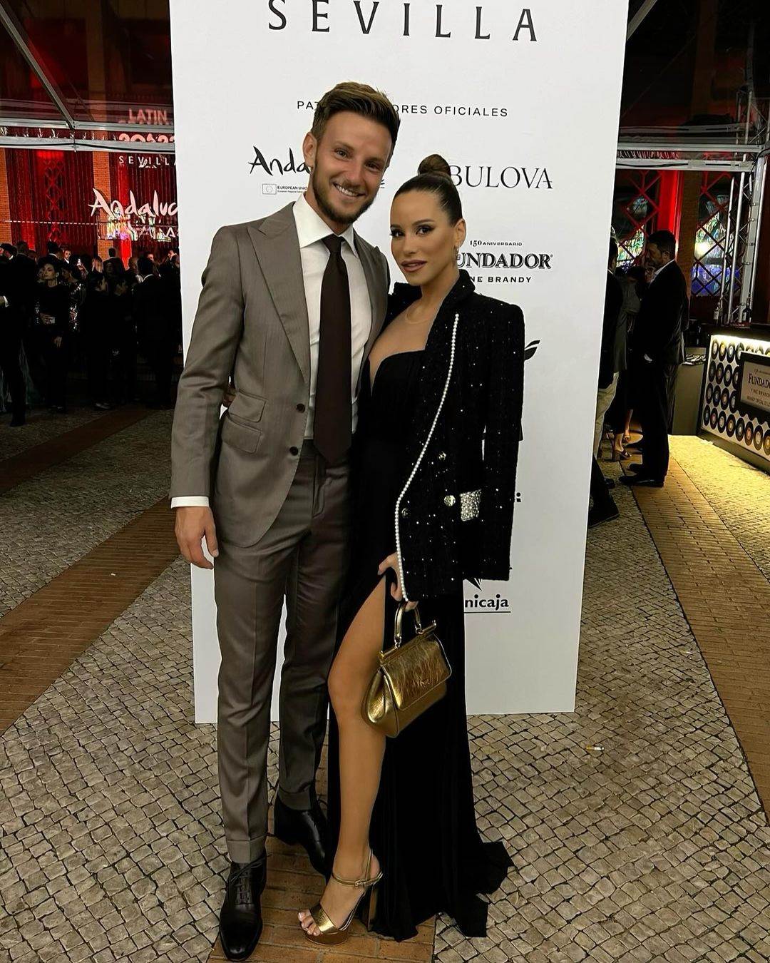 Koji nogometaš je volio sisati krv partnericama?