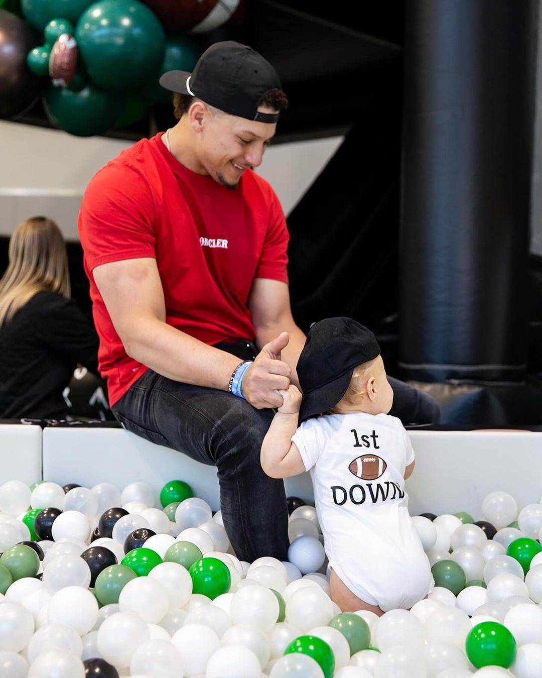 Patrick Mahomes (5).jpg