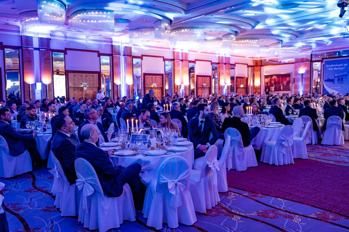Gala večera 01.jpg