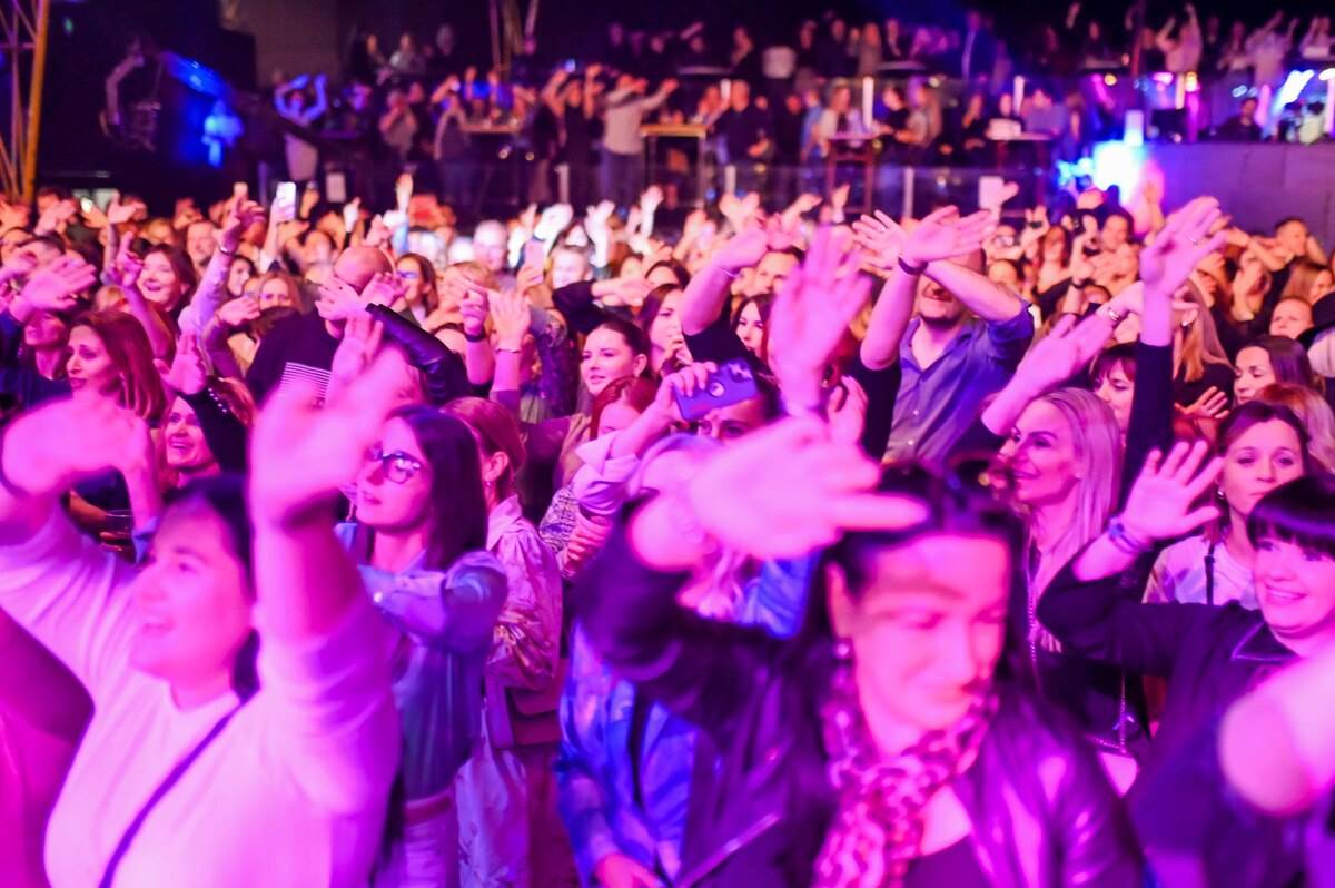 Sandi Cenov - Tvornica 16.jpg