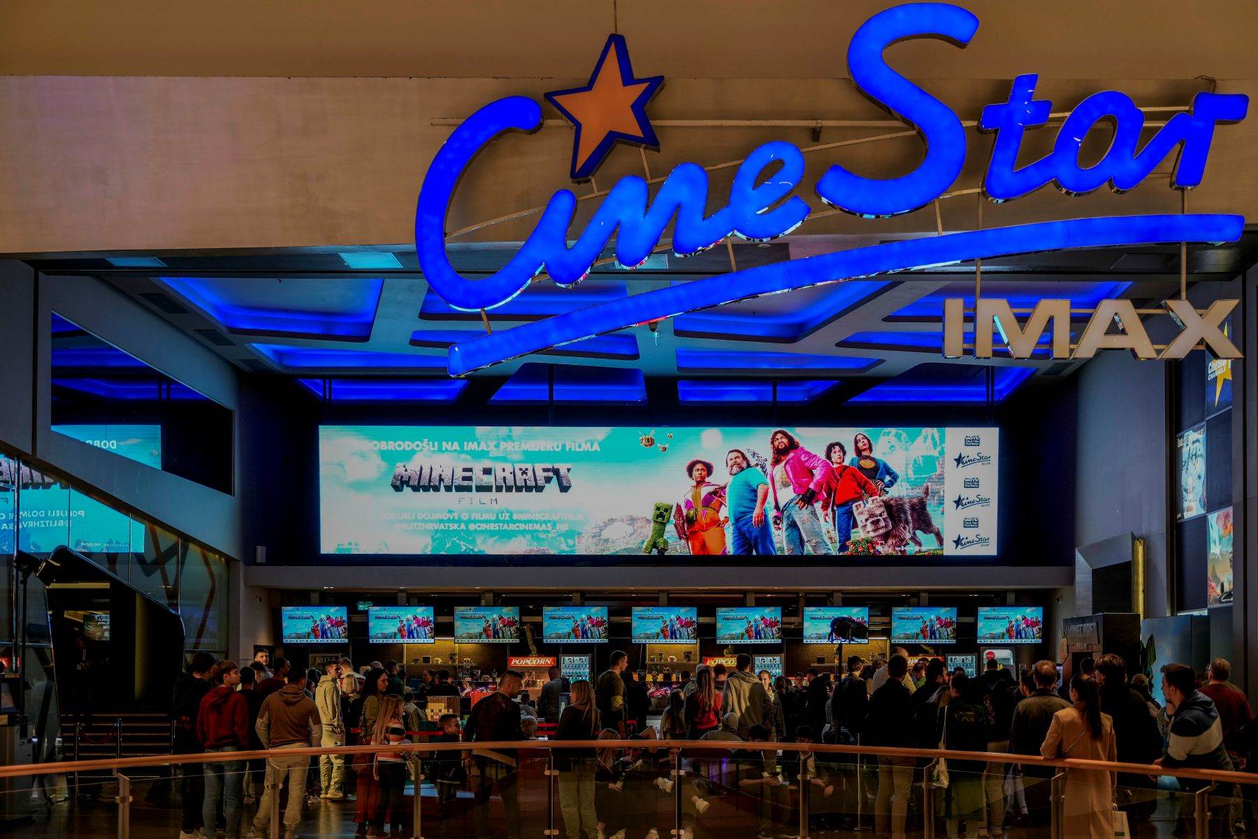 CINESTAR ARENA 2.jpg