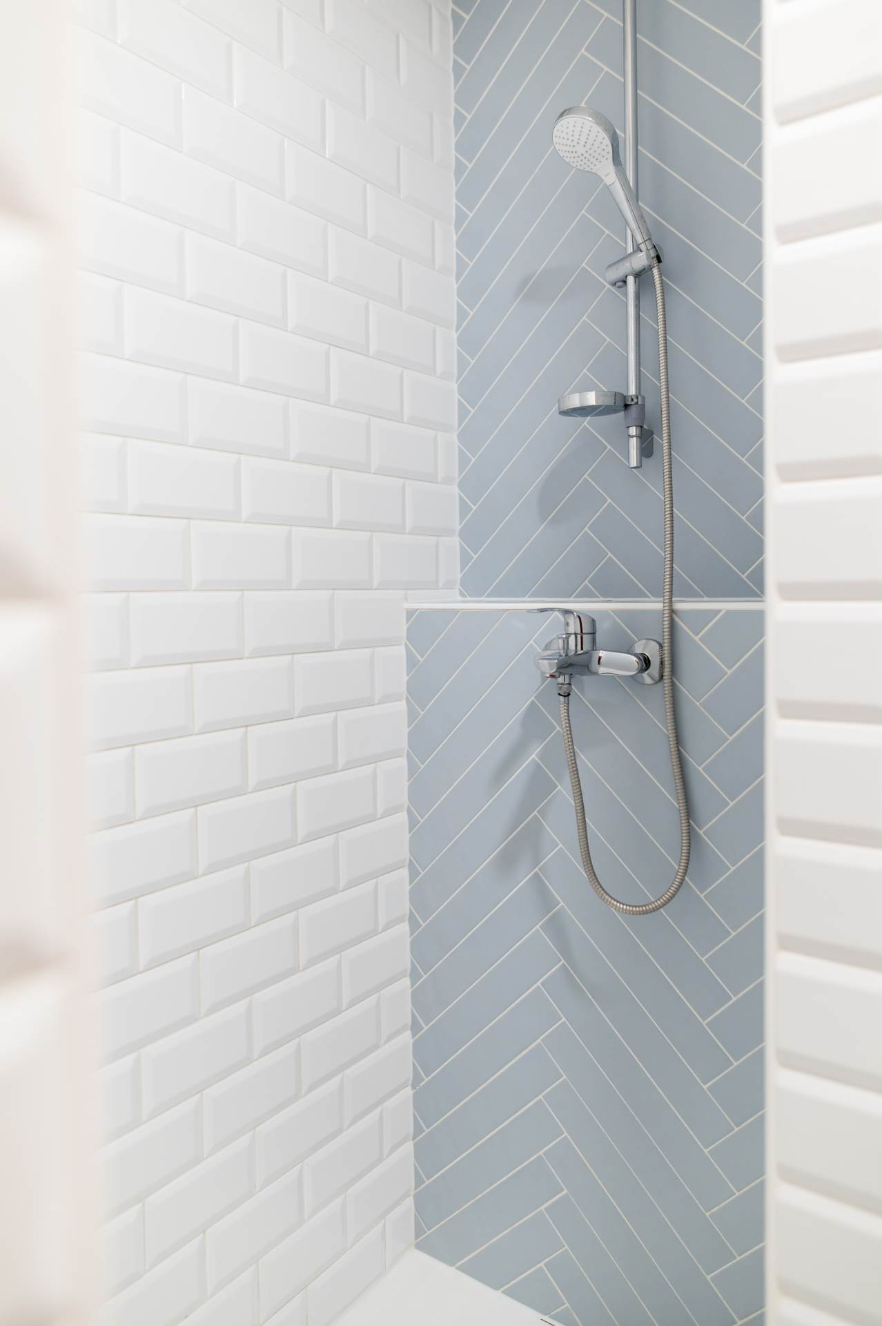 Pastelni tonovi u modernom domu (3).jpg