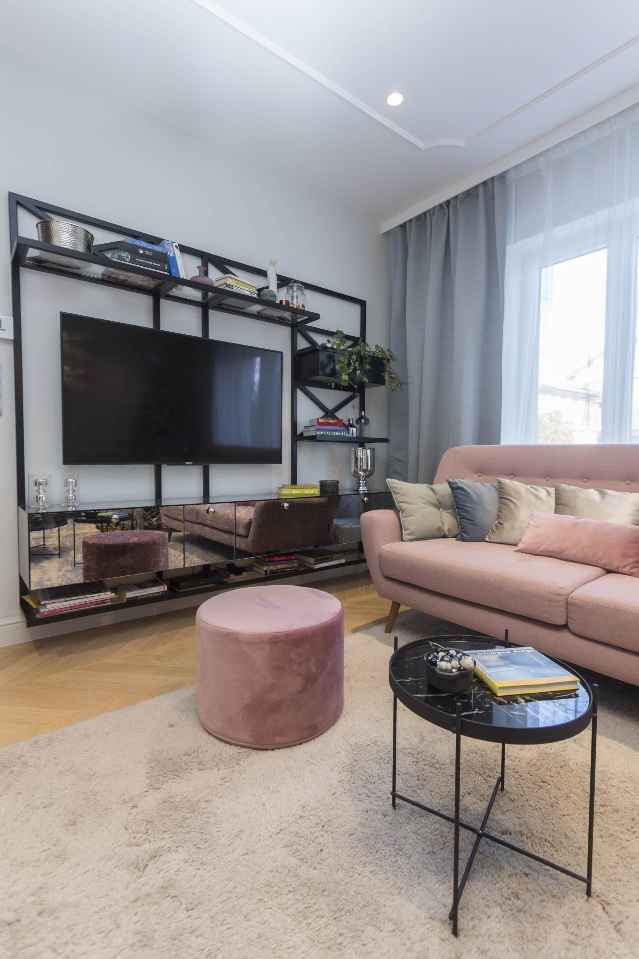 Pastelni tonovi u modernom domu (7).JPG