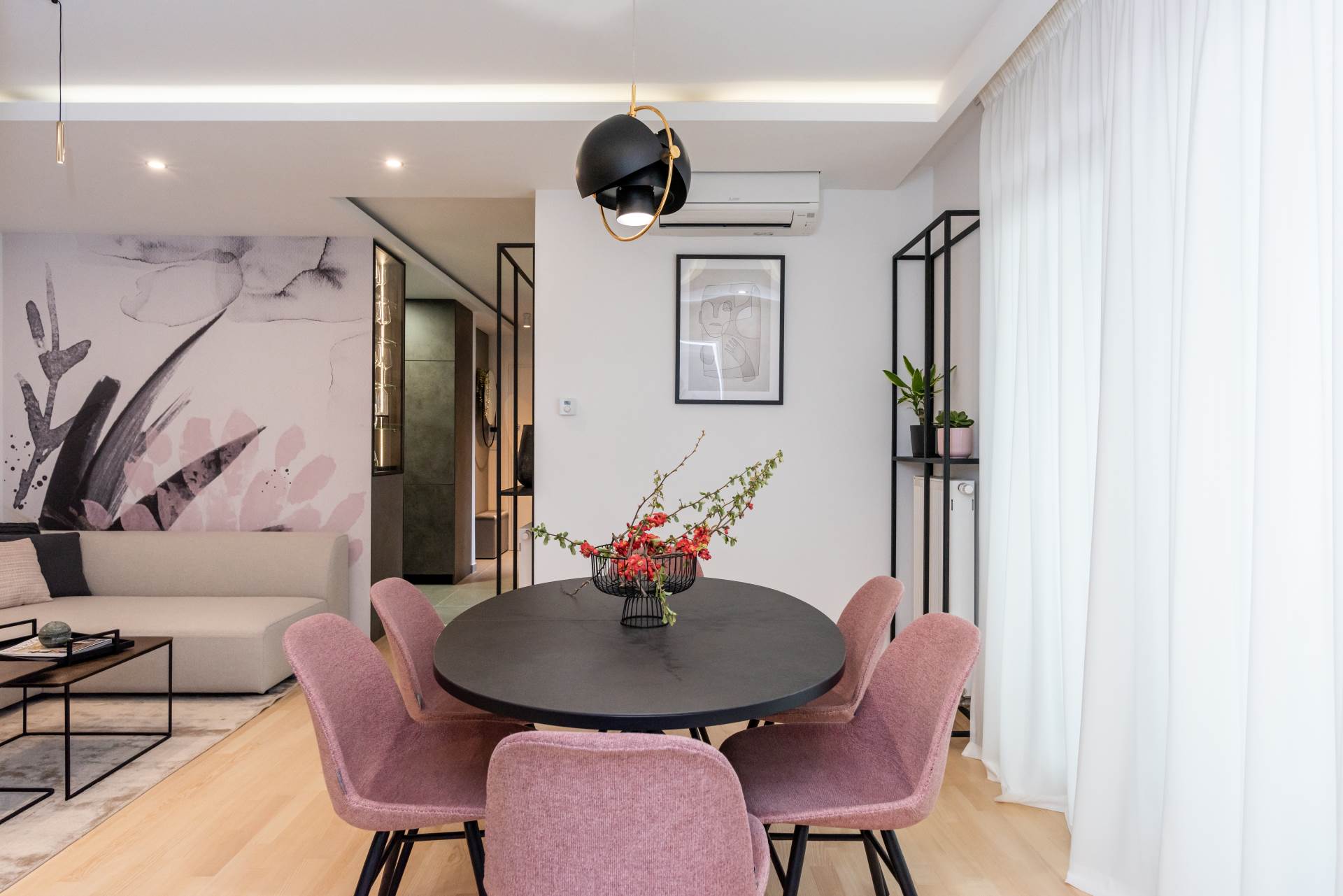 Pastelni tonovi u modernom domu (14).jpg