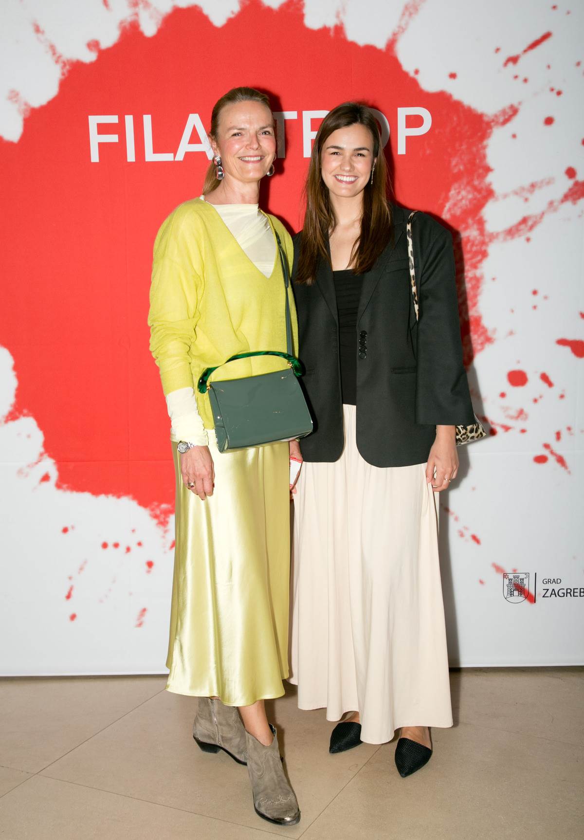 Ana Ivančić i kćer.jpg