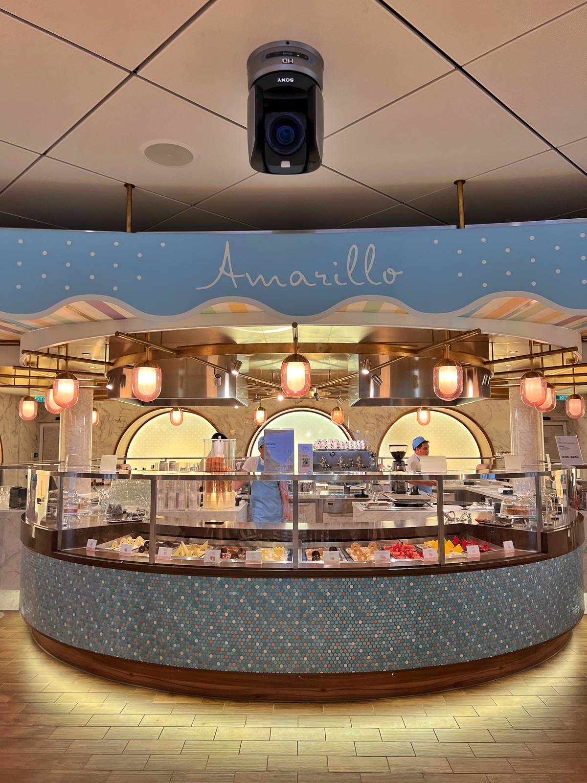 Slasticarnica na brodu.jpg