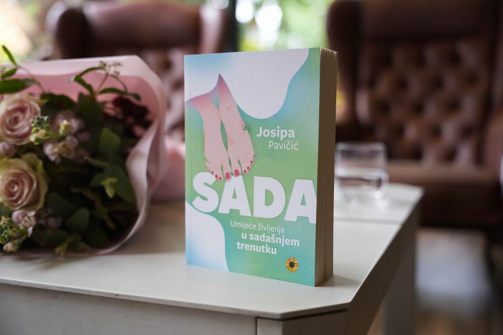 SADA - Umijece zivljenja u sadasnjem trenutku_01.jpg