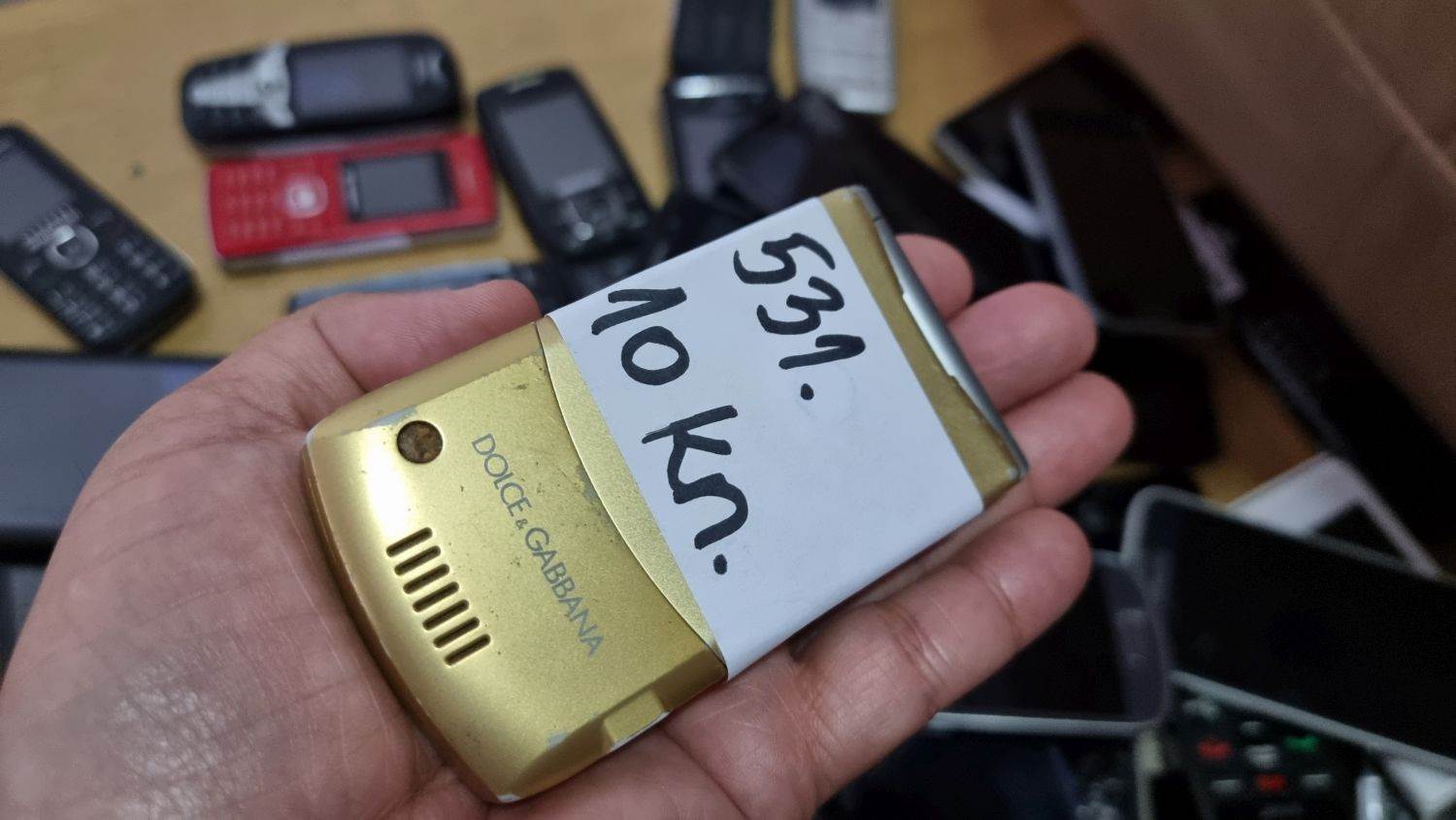 MOBITELI, BICIKLI, LAPTOPI, TORBE Bili smo na javnoj prodaji u policijskoj upravi Zagrebačkoj
