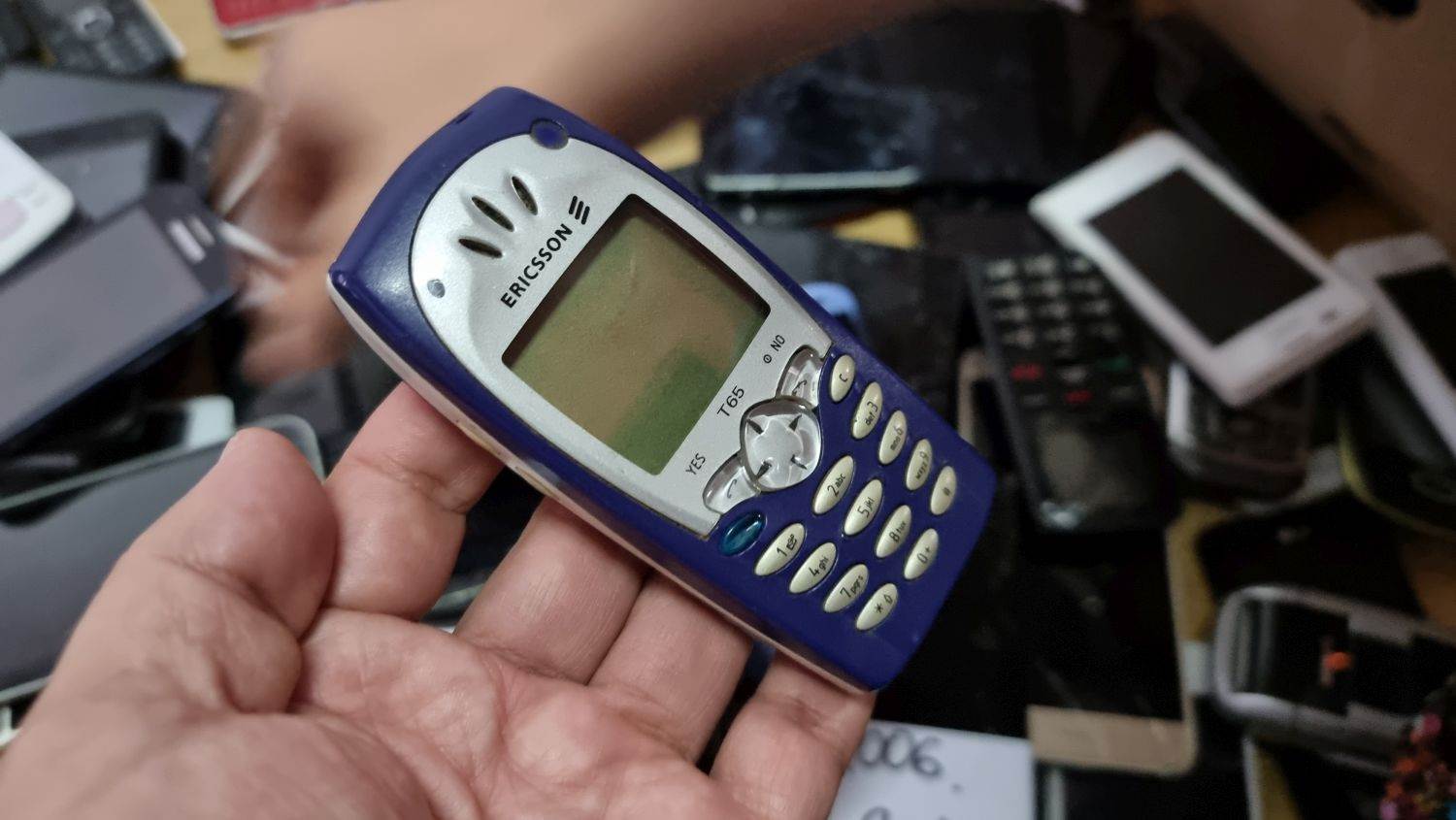 MOBITELI, BICIKLI, LAPTOPI, TORBE Bili smo na javnoj prodaji u policijskoj upravi Zagrebačkoj