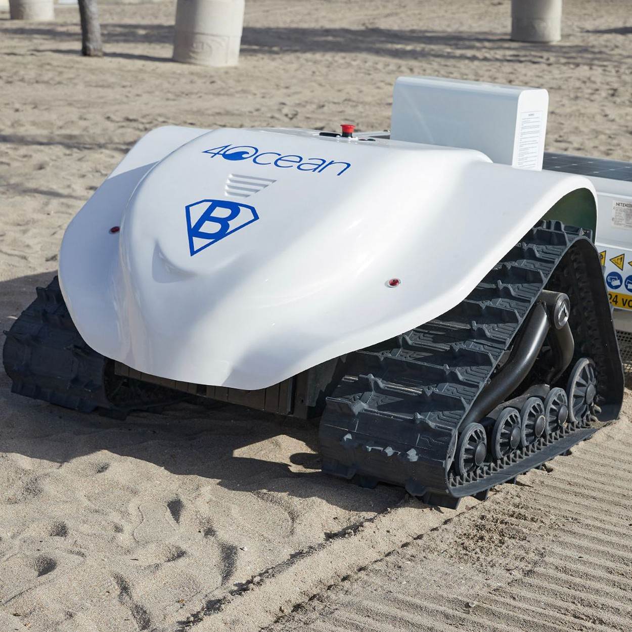 ROBOT ZA ČIŠĆENJE PLAŽE Dizajniran je za prikupljanje najmanjih komadića smeća
