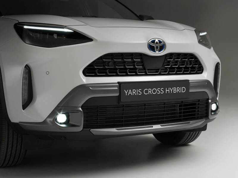 REZERVIRAJTE ONLINE SVOJU TOYOTU: Adventure i Premiere edition novog Yaris Cross modela