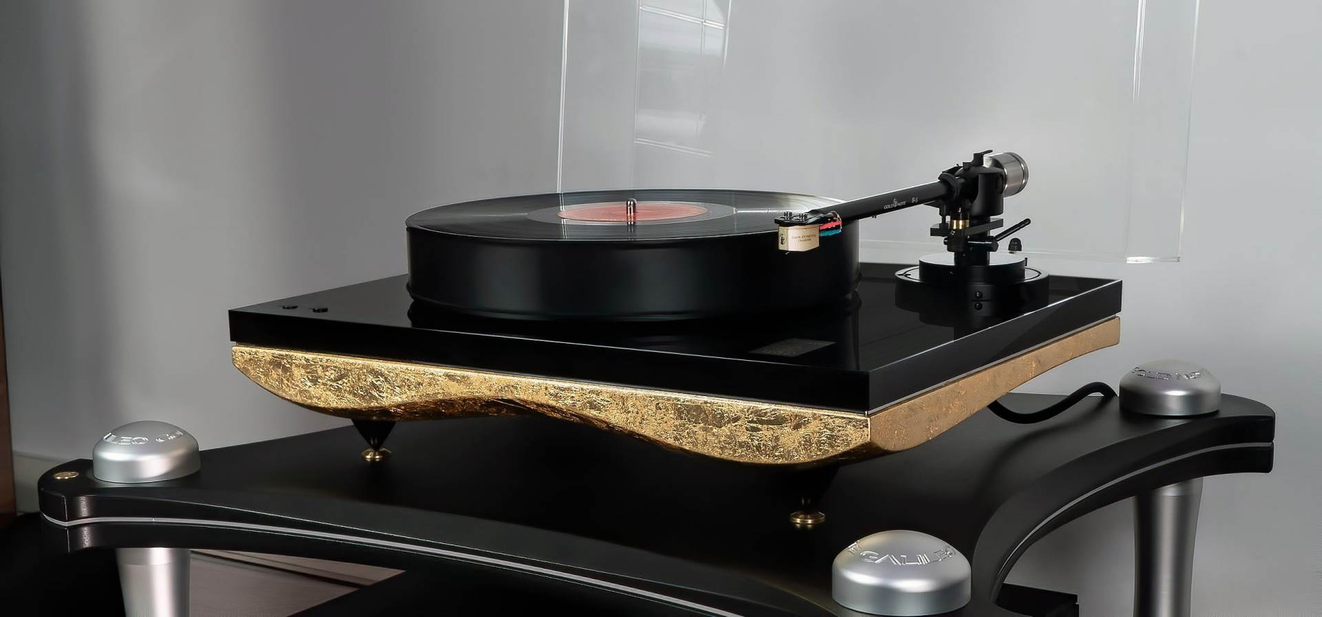 STRUČNJAK SAVJETUJE Evo kako se ispravno čisti audiofilska oprema