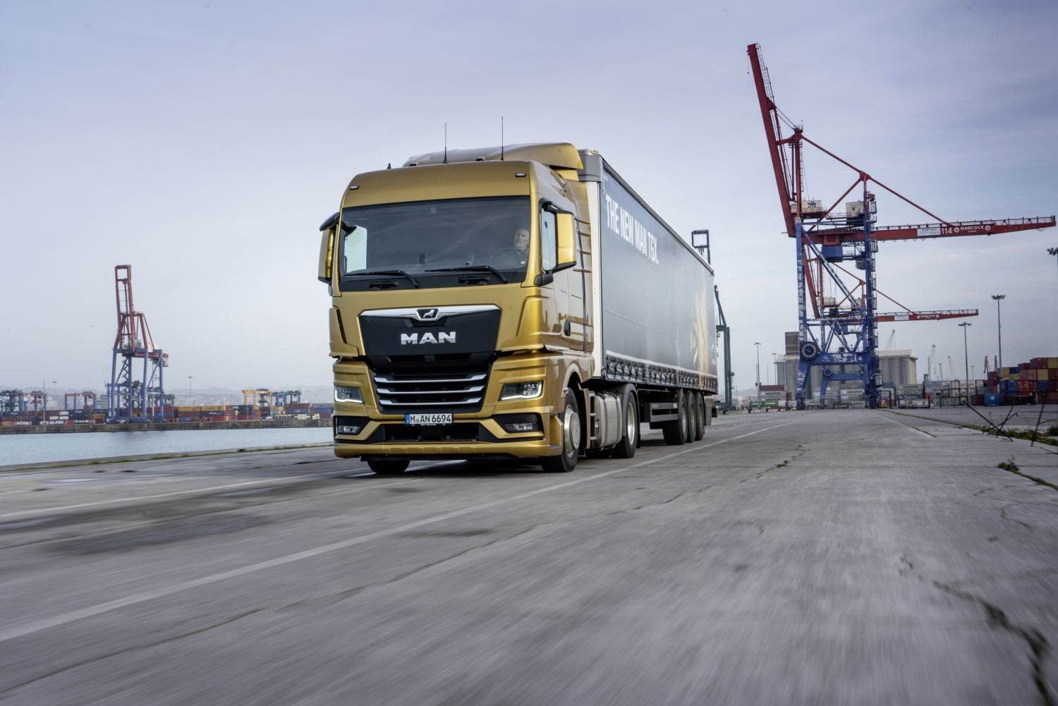 Kada već postoje pametni telefoni, kuće, auti... Red je došao na pametne kamione!