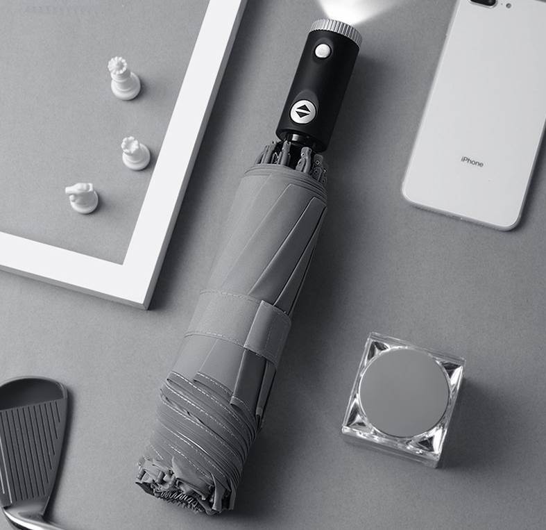 Smart kišobran idealan za žene, a može se uskladiti i s odjećom