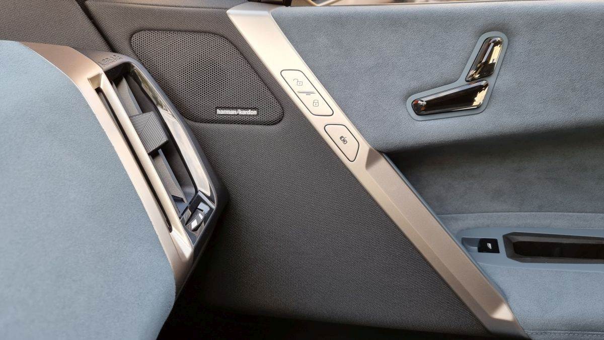 BMW iX (15)