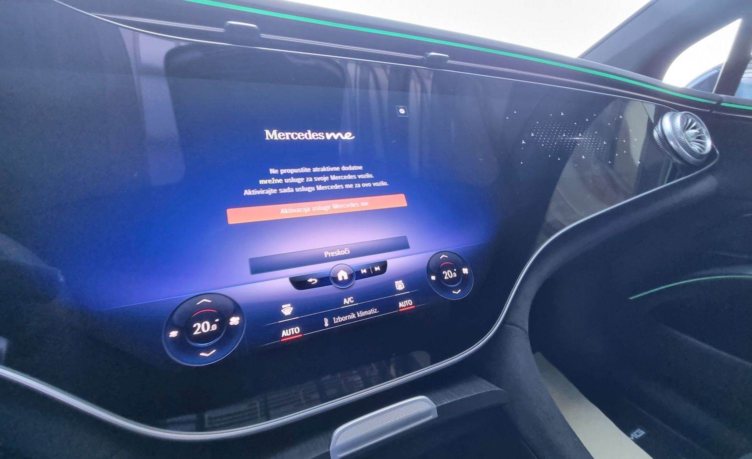 Mercedes EQS (11).jpg