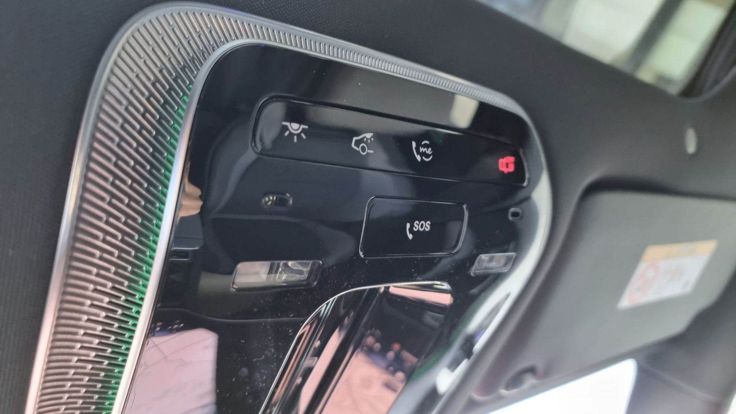 Mercedes EQS (15).jpg