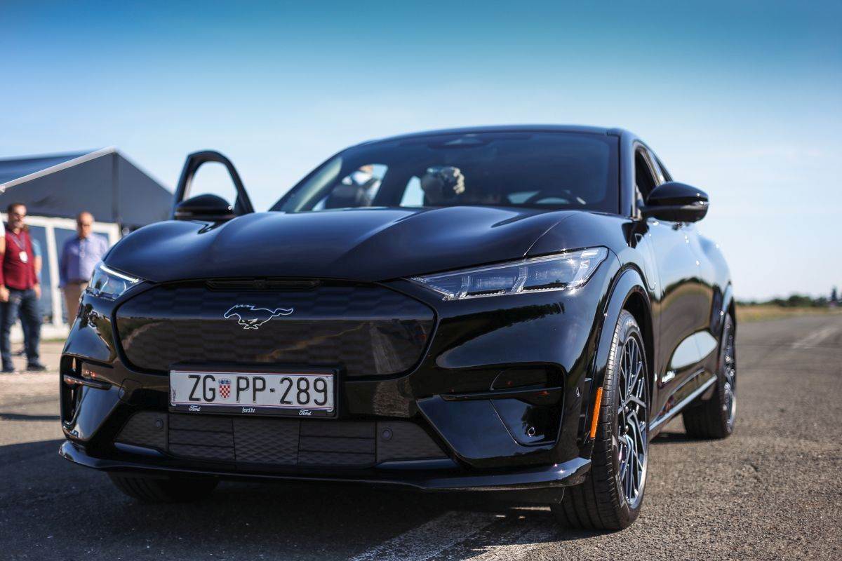 PRVI MUSTANG NA STRUJU: Stigao je u Hrvatsku, 'stotku' lovi za samo 3,7 sekundi