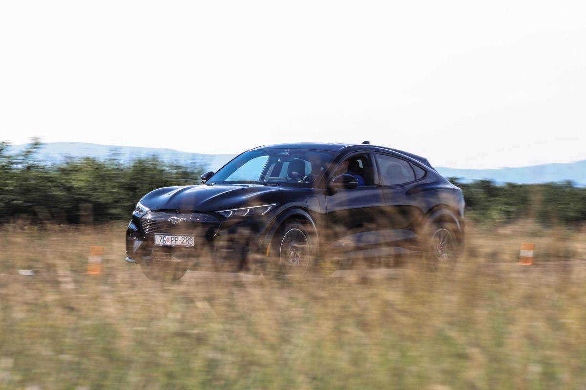 Ford Mustang Mach E GT (10).JPG