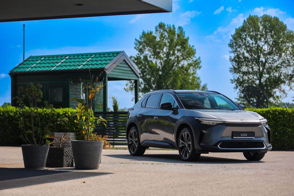 Toyota bZ4X (7).jpg