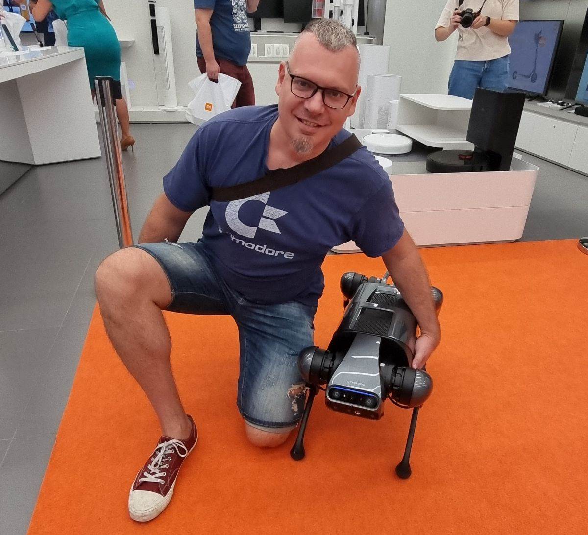 Hrvoje Hladnik & Xiaomi CyberDog (1).jpg