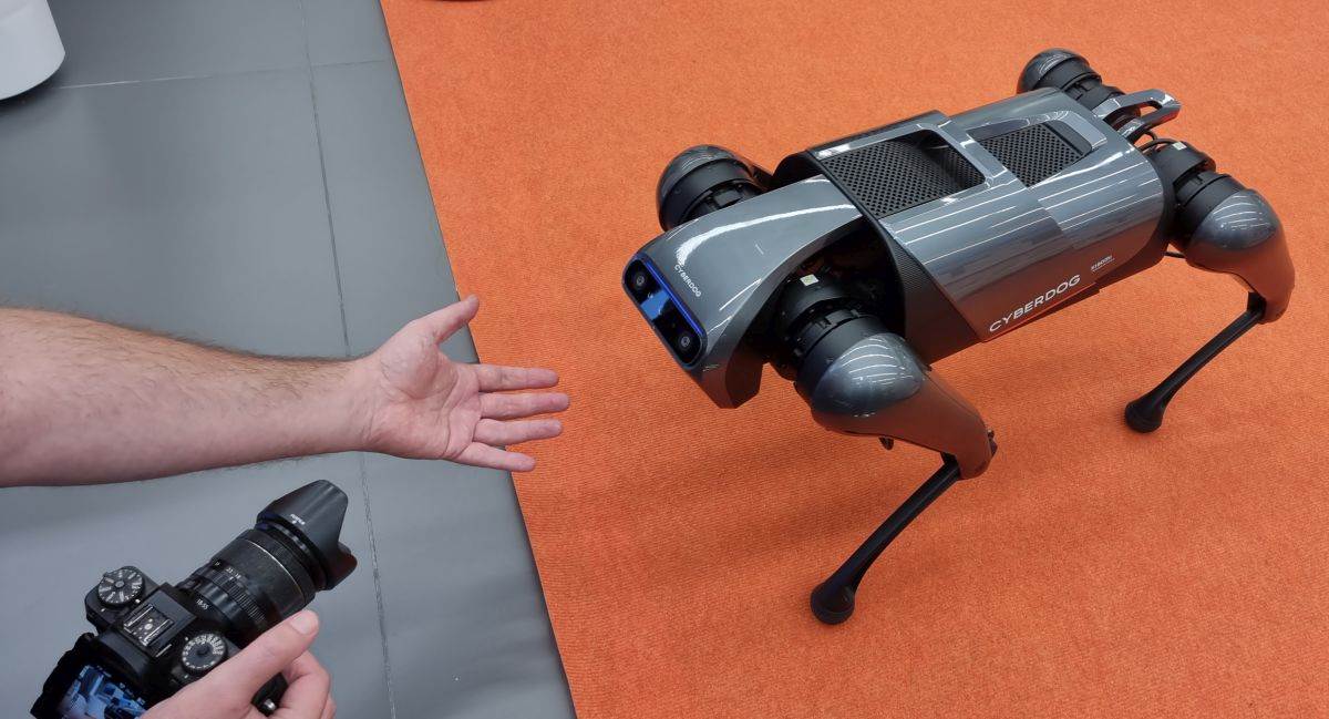 Xiaomi CyberDog (1).jpg