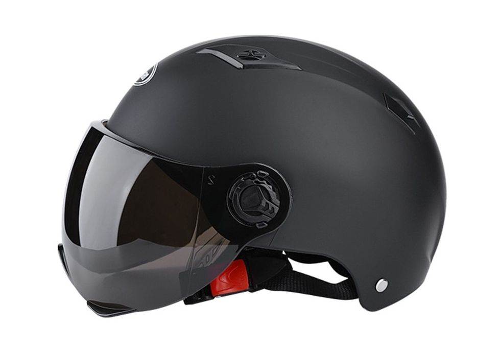 Kaciga za romobil s vizirom (2).jpg