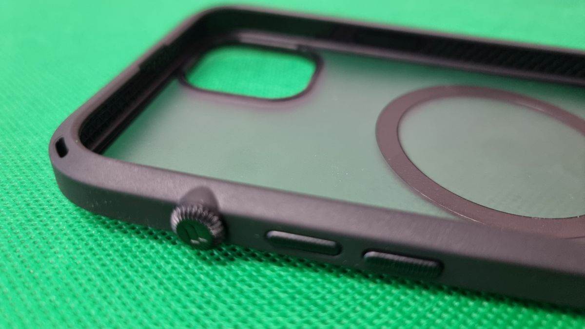 Catalyst Influence za iPhone 14 (1).jpg