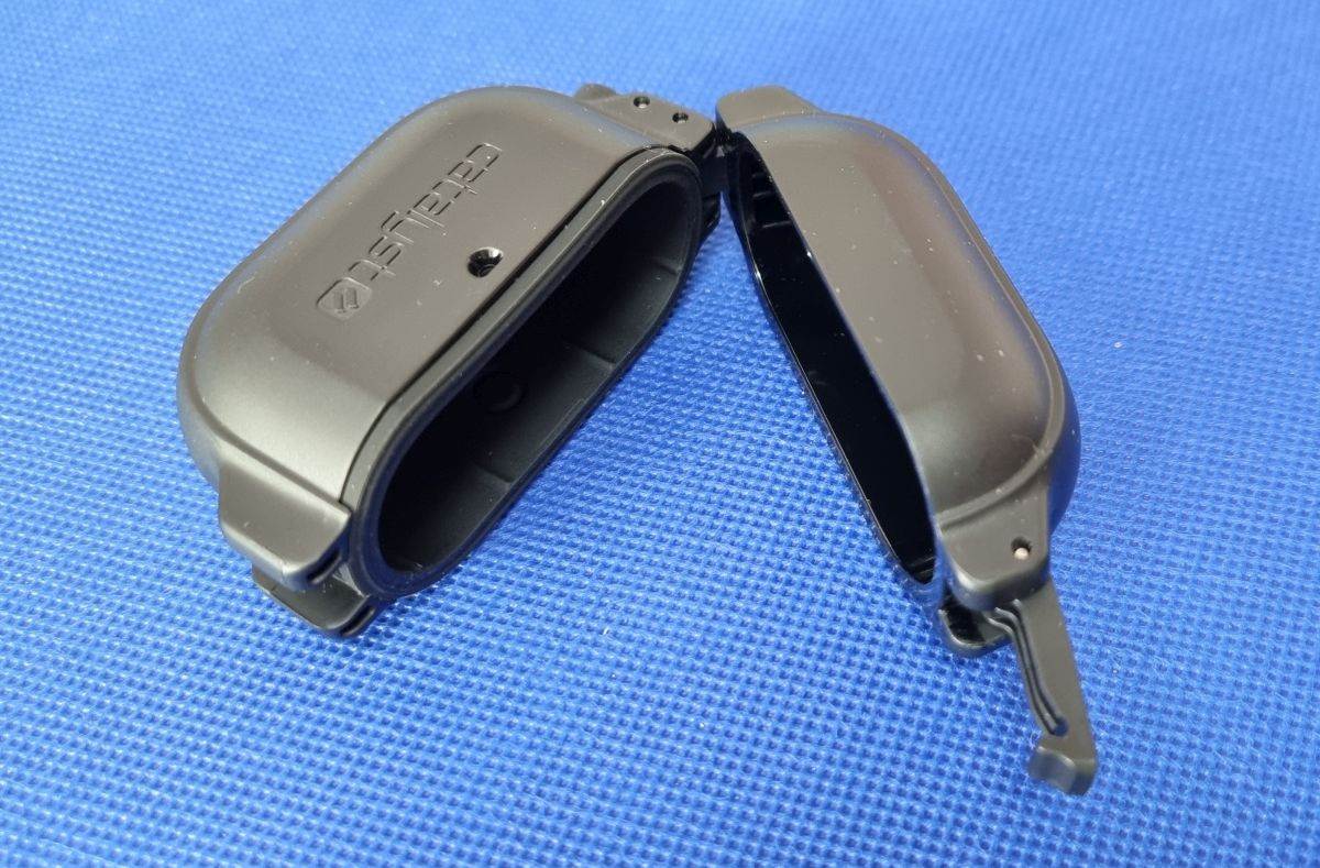 Catalyst Total Protection Case za AirPods (3).jpg