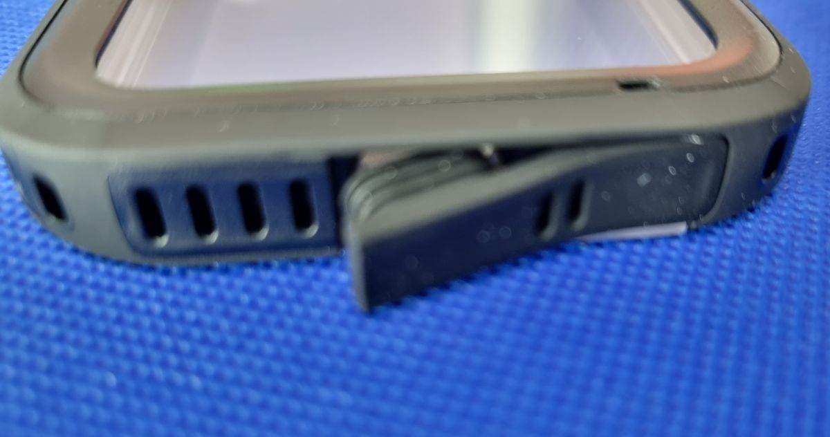 Catalyst Total Protection Case za Apple iPhone 13 (5).jpg