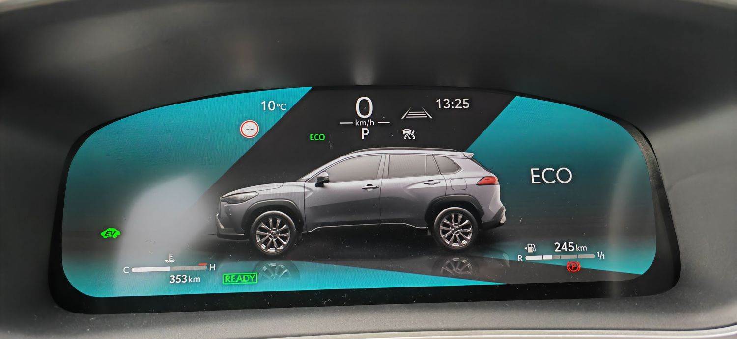 Toyota Corolla Cross (25).jpg