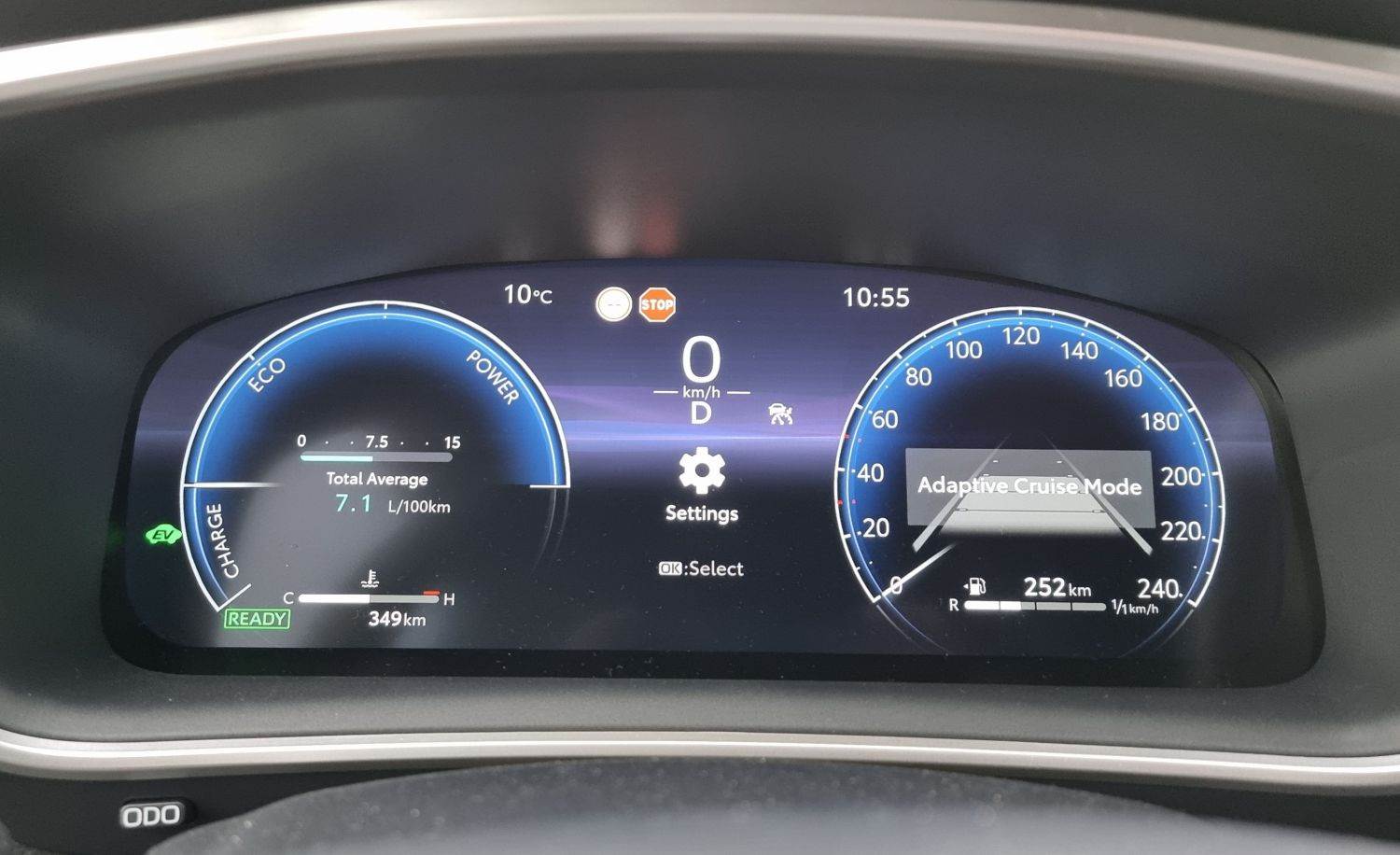 Toyota Corolla Cross (1).jpg