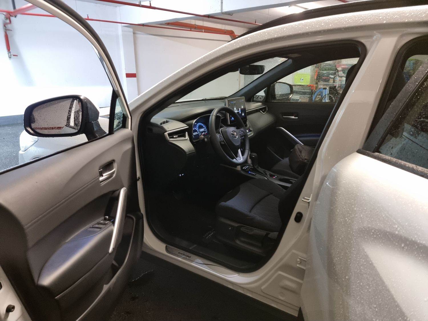 Toyota Corolla Cross (12).jpg