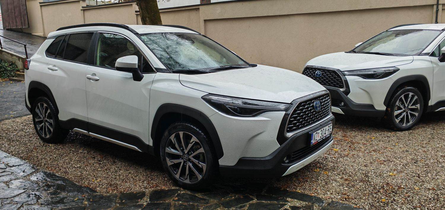 Toyota Corolla Cross (22).jpg